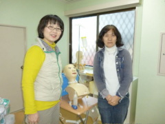 「メディトレくん」(喀痰吸引・経管栄養シュミレータ)